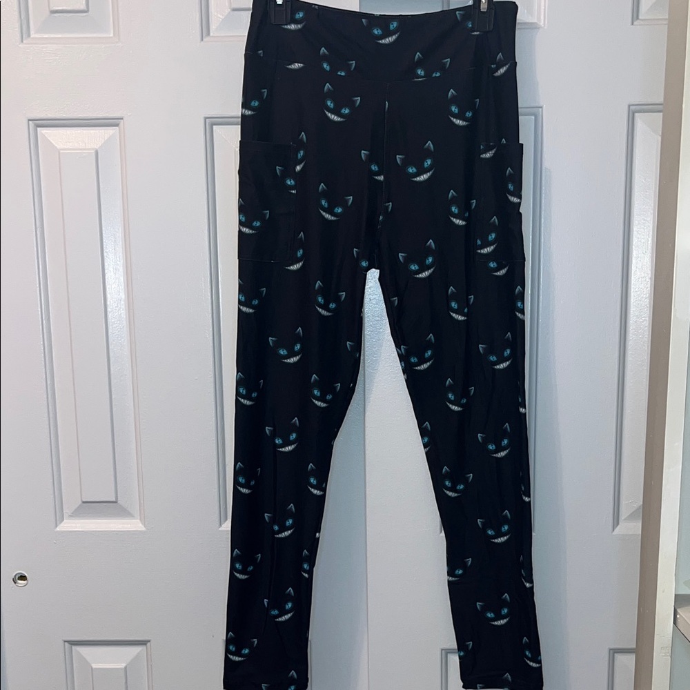 NWOT Cheshire‎ Cat Black Leggings Pockets Size OS